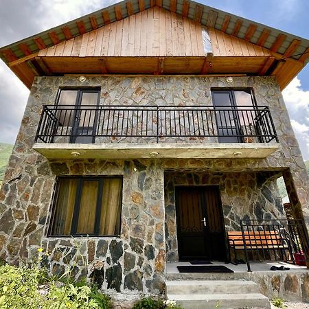 Gamarjoba Guest And Art House Ξενοδοχείο Ushguli Εξωτερικό φωτογραφία