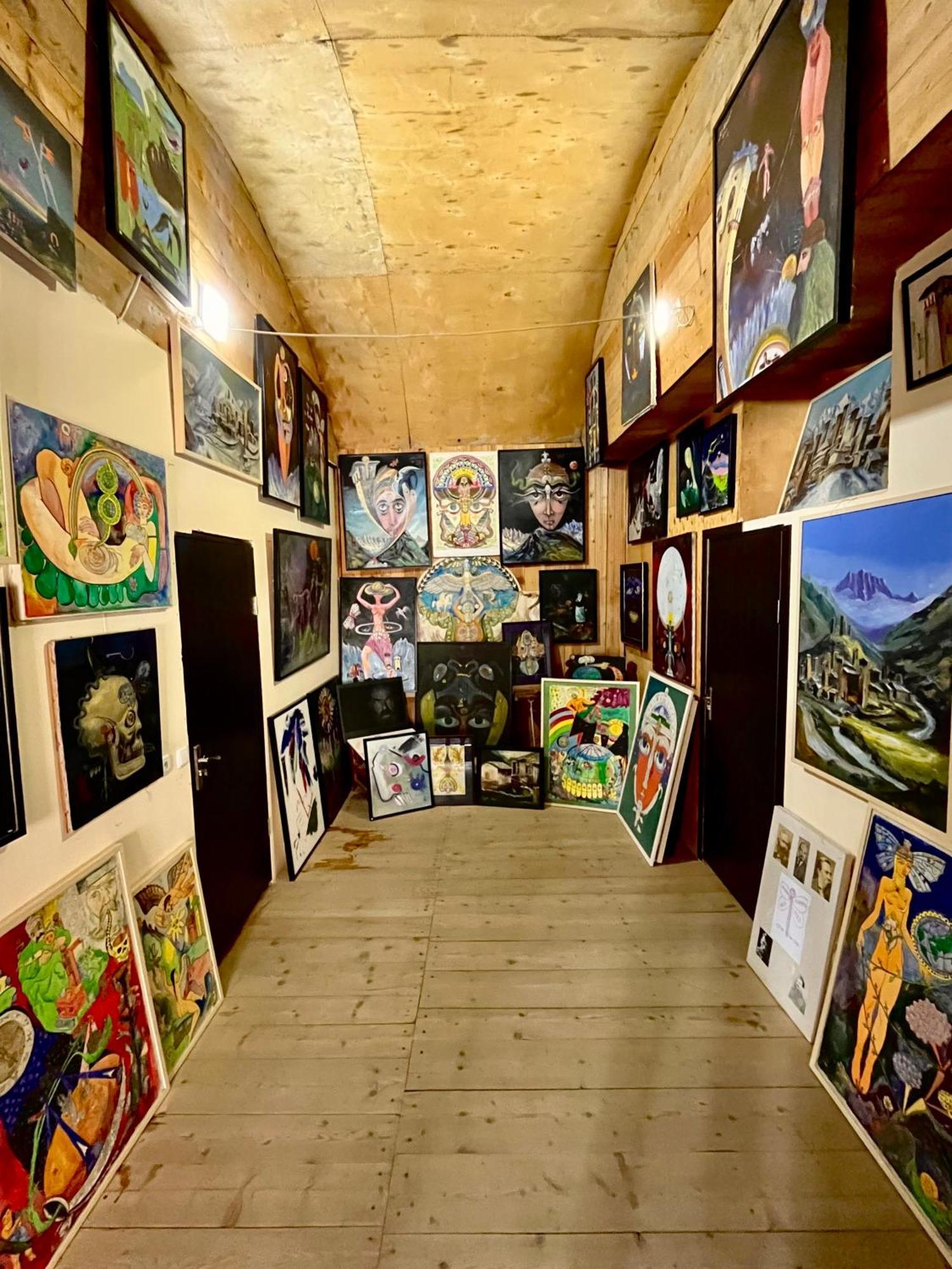 Gamarjoba Guest And Art House Ξενοδοχείο Ushguli Εξωτερικό φωτογραφία