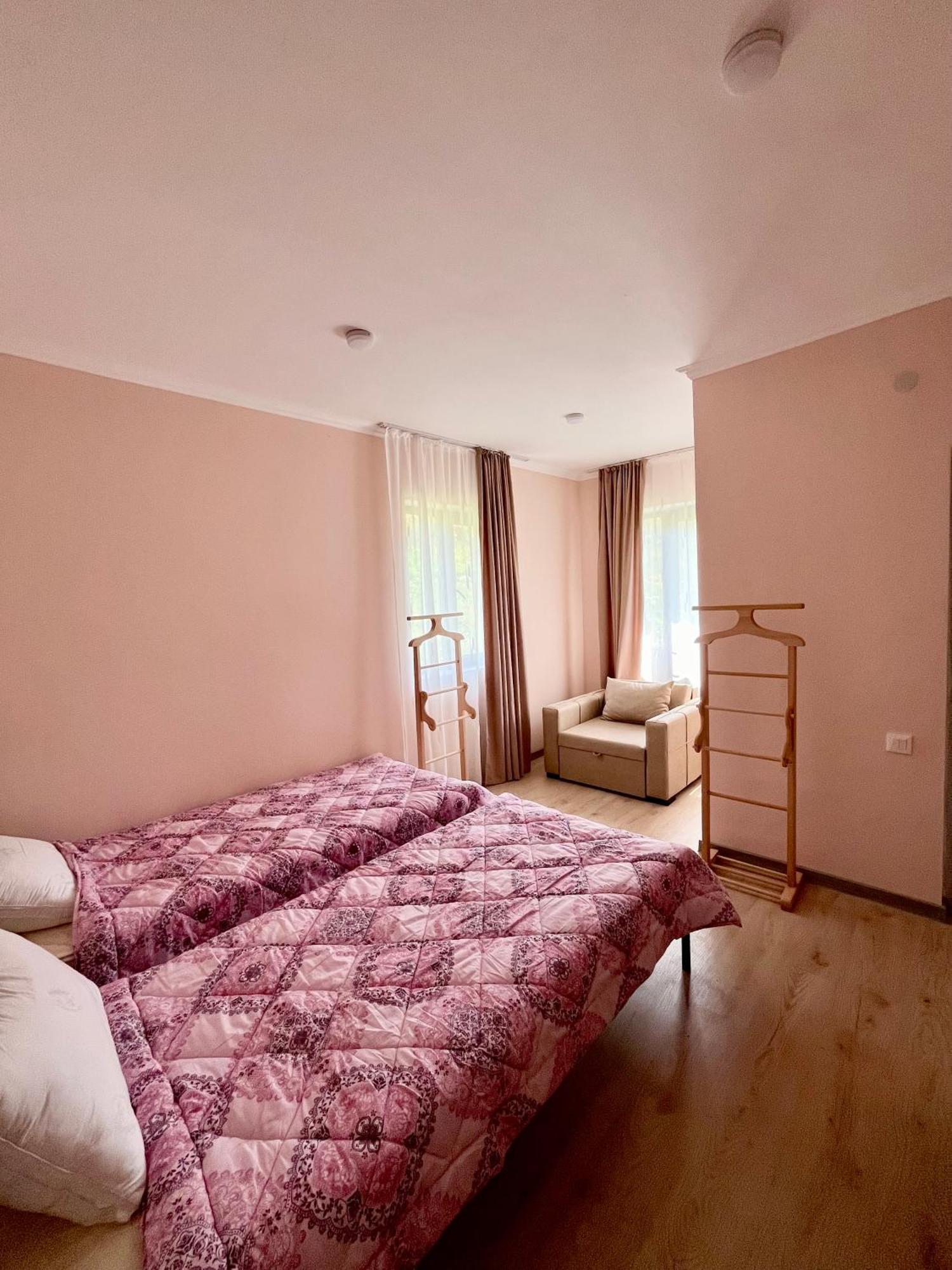 Gamarjoba Guest And Art House Ξενοδοχείο Ushguli Εξωτερικό φωτογραφία